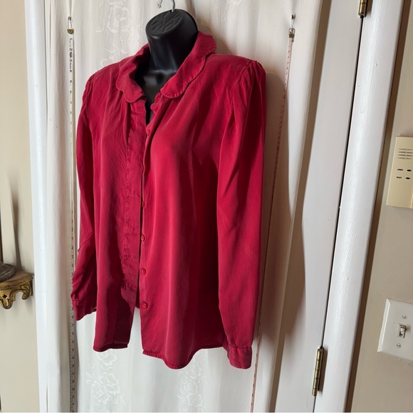 Vintage Women's Fenn Wright & Manson Red Button-Down Shirt - Picture 5 of 10